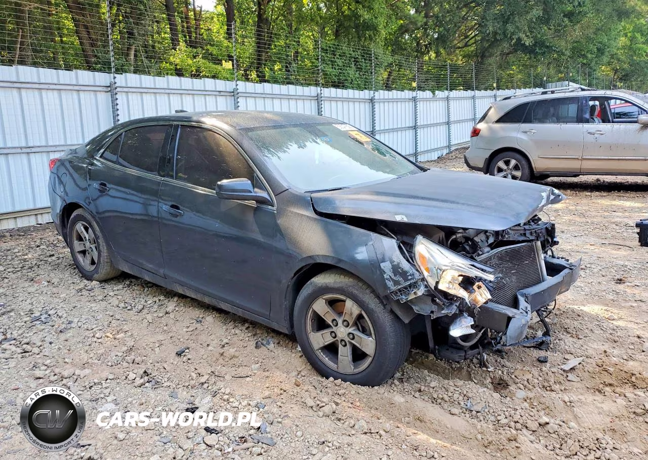 2015 Chevrolet Malibu Ls VIN:1G11B5SL3FF172010 - 4