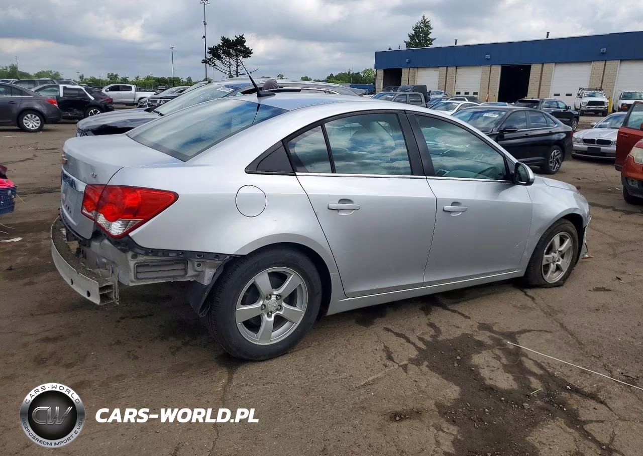2014 Chevrolet Cruze Lt VIN:1G1PC5SB6E7338317 - 3