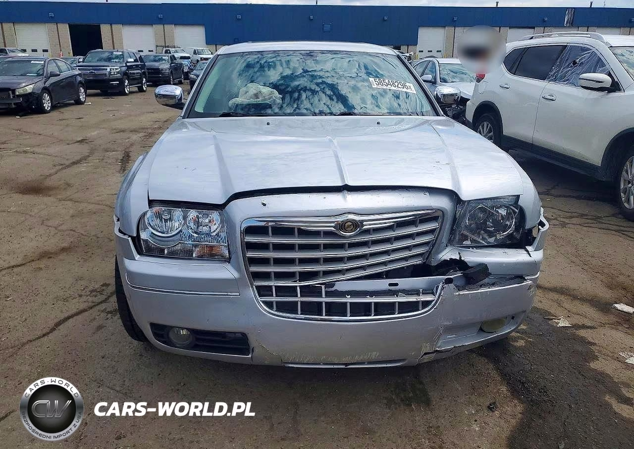 2010 Chrysler 300 Touring VIN:2C3CK5CV5AH133284 - 5