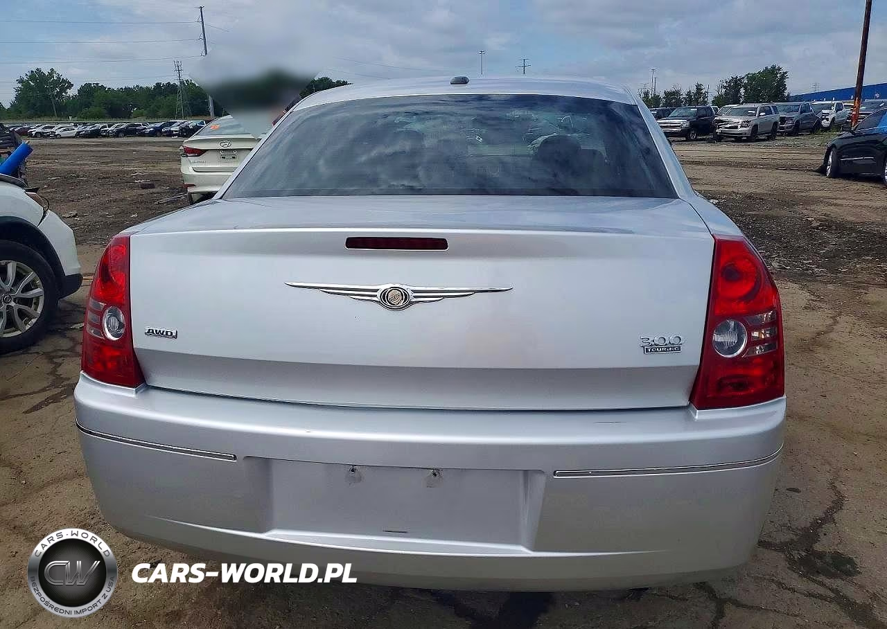 2010 Chrysler 300 Touring VIN:2C3CK5CV5AH133284 - 6