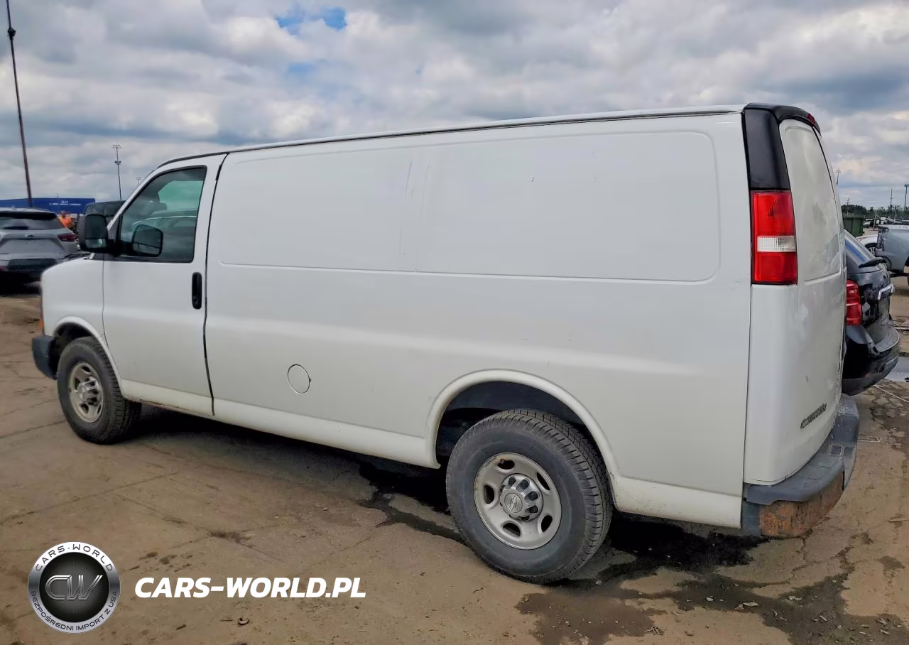 2017 Chevrolet Express G2500 VIN:1GCWGAFF4H1132563 - 2