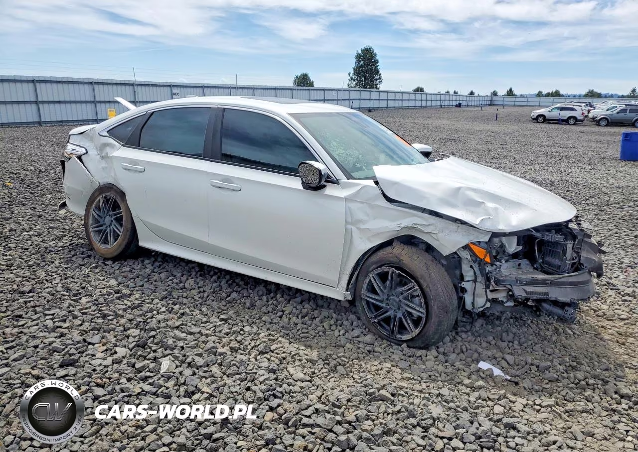 2024 Honda Civic Touring VIN:2HGFE1F95RH324210 - 4