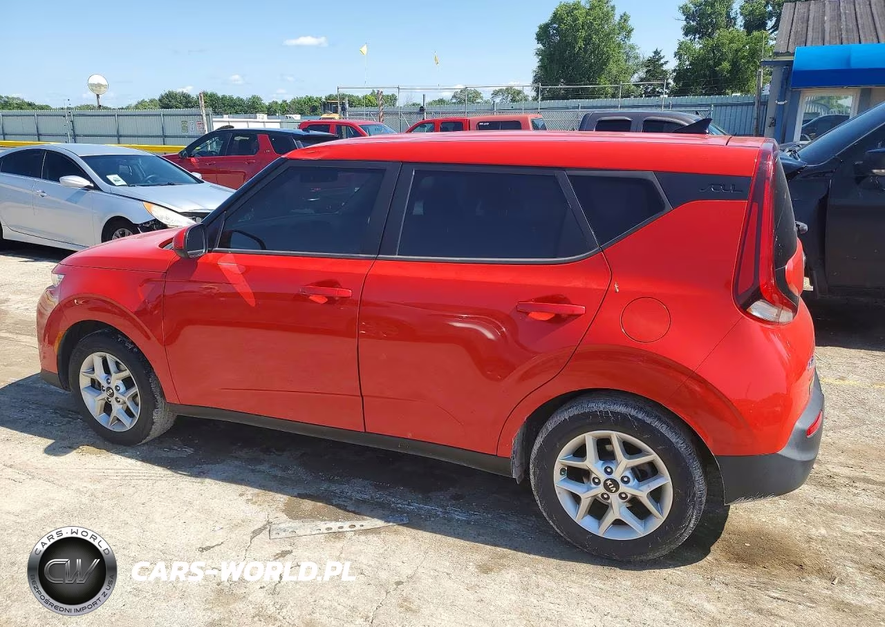 2020 Kia Soul S VIN:KNDJ23AU2L7024894 - 2