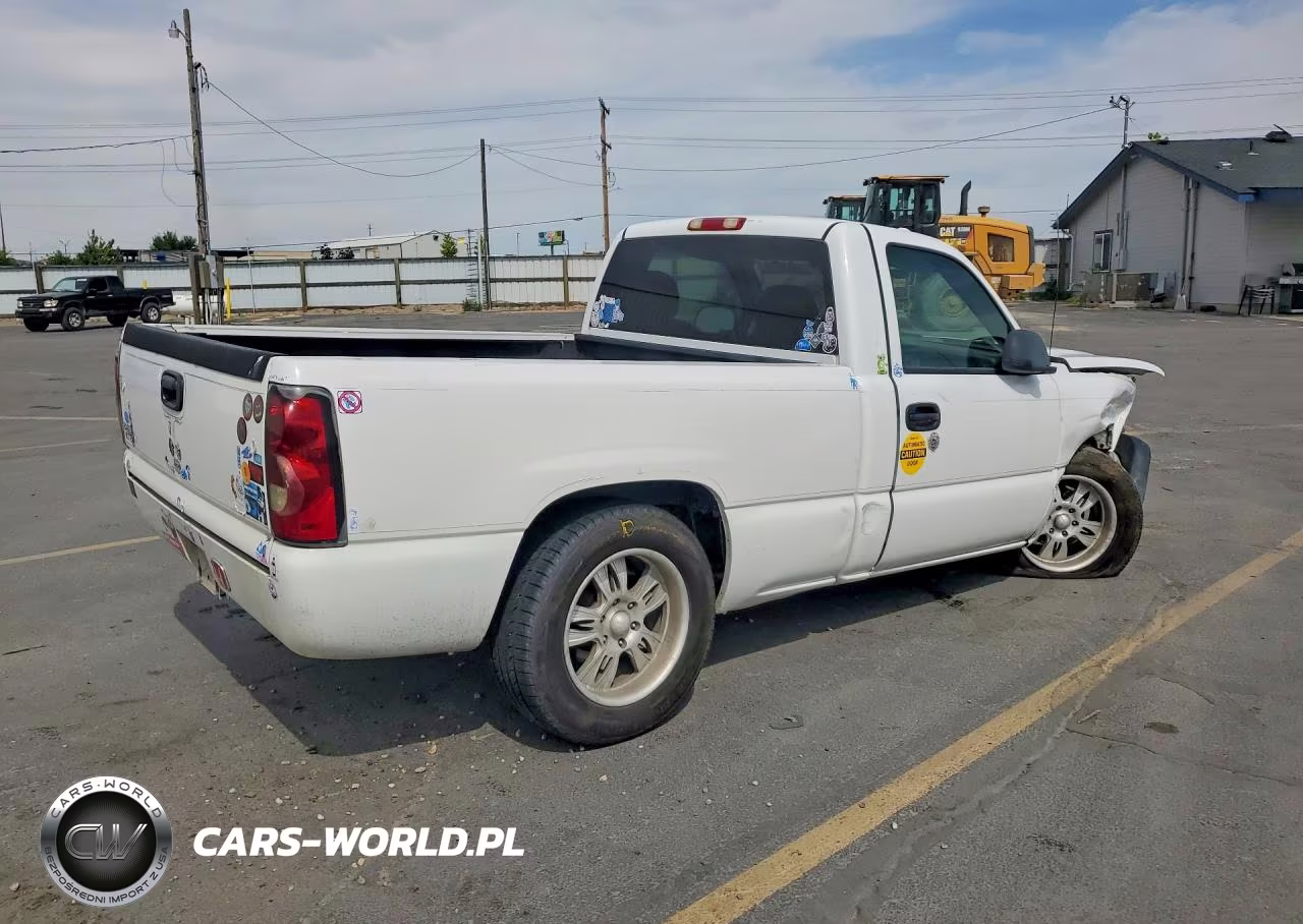 2004 Chevrolet Silverado C1500 VIN:1GCEC14T34Z120769 - 3