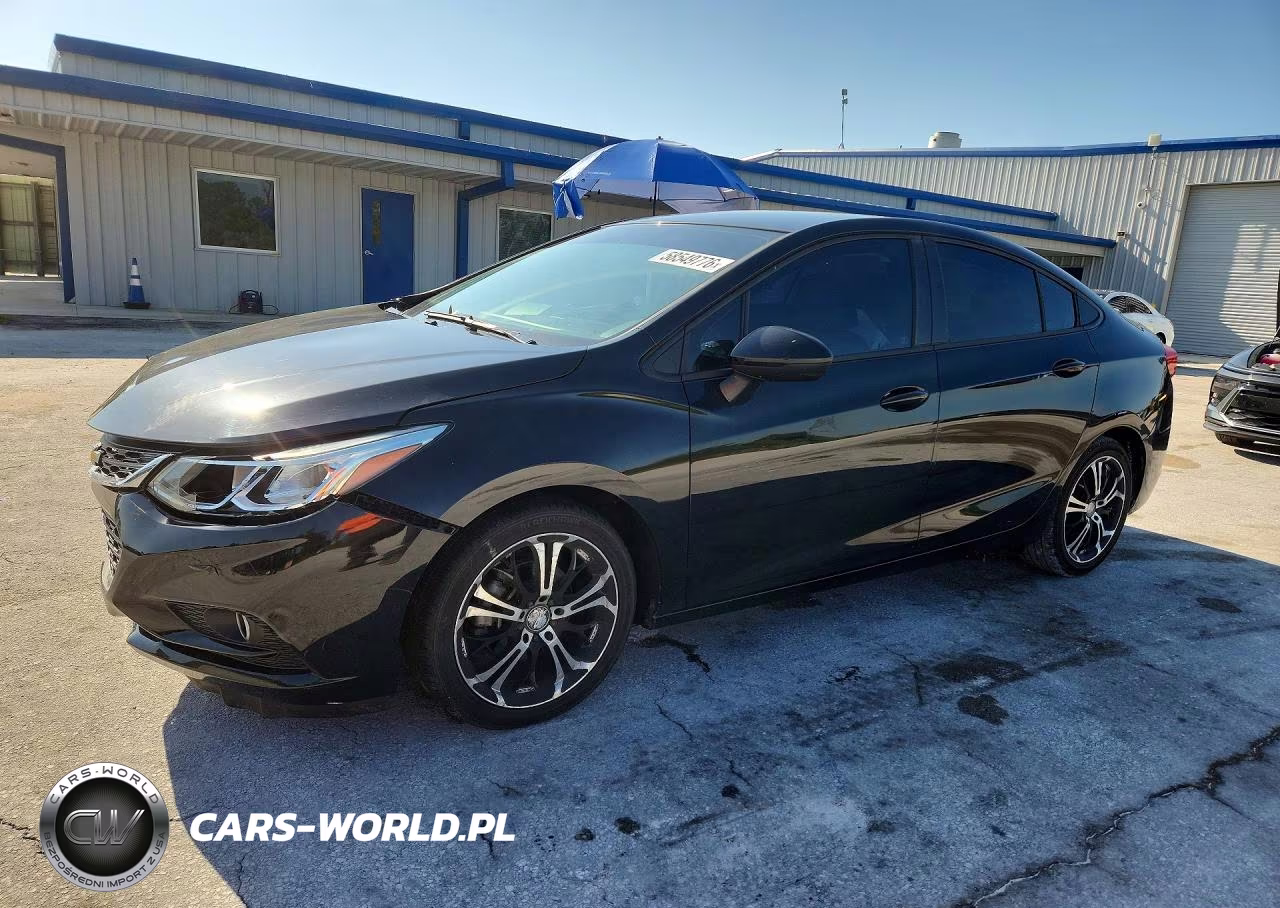 2017 Chevrolet Cruze Ls – zdjęcie 1 z 12