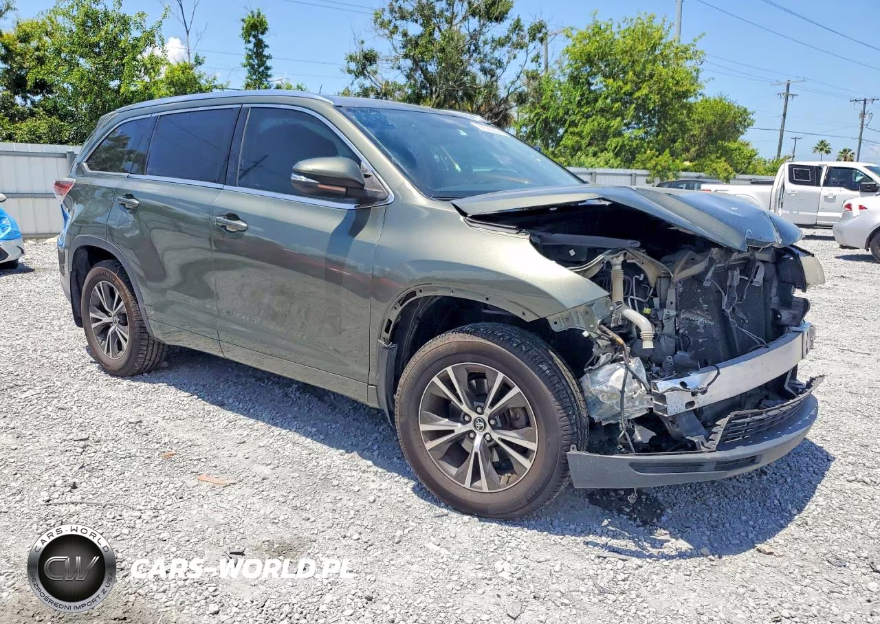 2016 Toyota Highlander Xle VIN:5TDKKRFH1GS121504 - 4