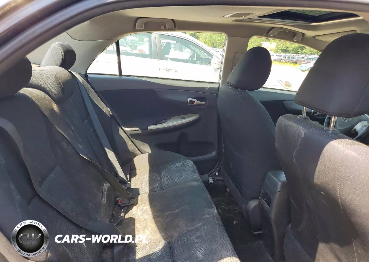 2010 Toyota Corolla S VIN:2T1BU4EEXAC233982 - 10