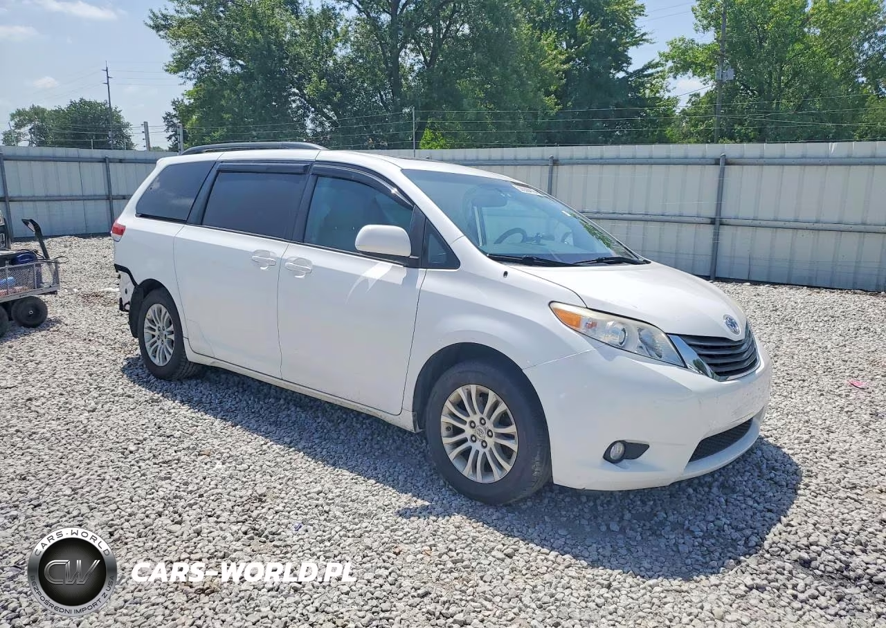 2011 Toyota Sienna Xle 8-Passenger VIN:5TDYK3DC4BS162300 - 4