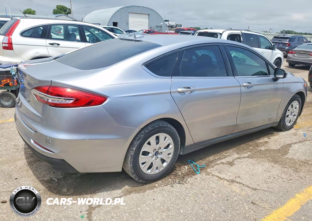 2020 Ford Fusion S VIN:3FA6P0G77LR222618 - 3