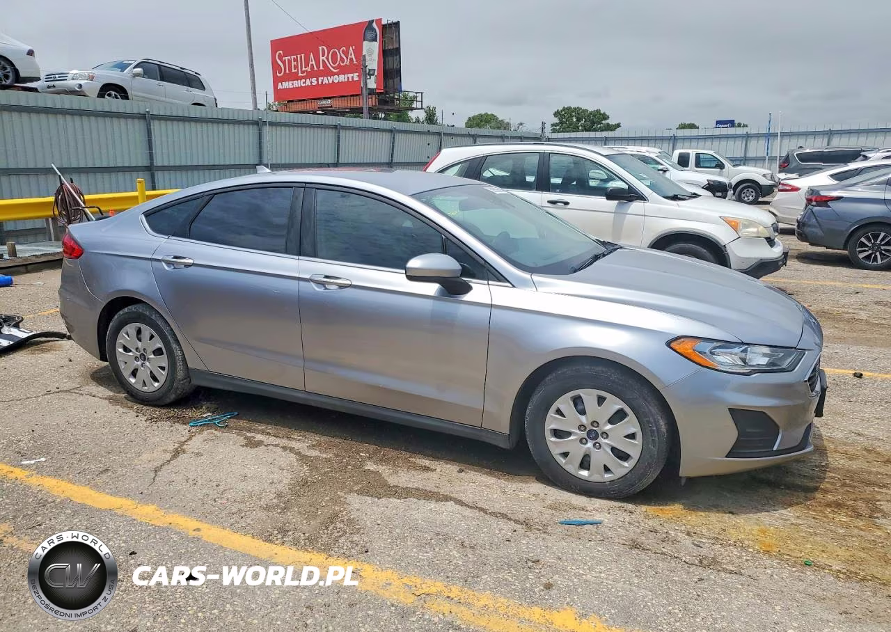 2020 Ford Fusion S VIN:3FA6P0G77LR222618 - 4