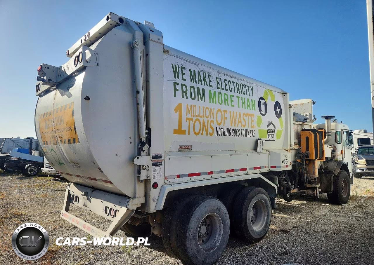 2019 Peterbilt 520 Refuse Truck VIN:3BPDLJ0X5KF103026 - 4