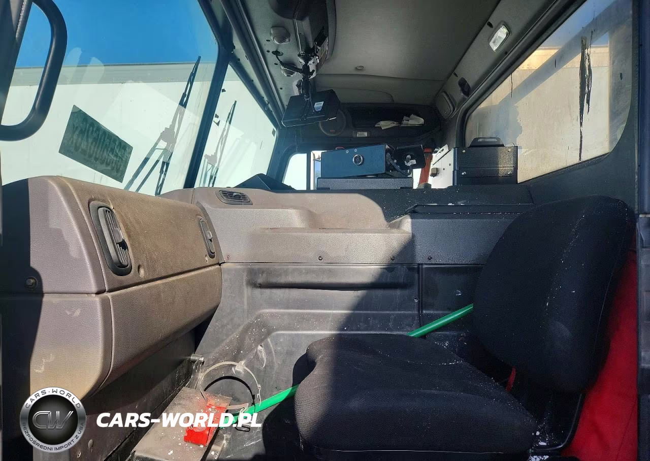 2019 Peterbilt 520 Refuse Truck VIN:3BPDLJ0X5KF103026 - 5