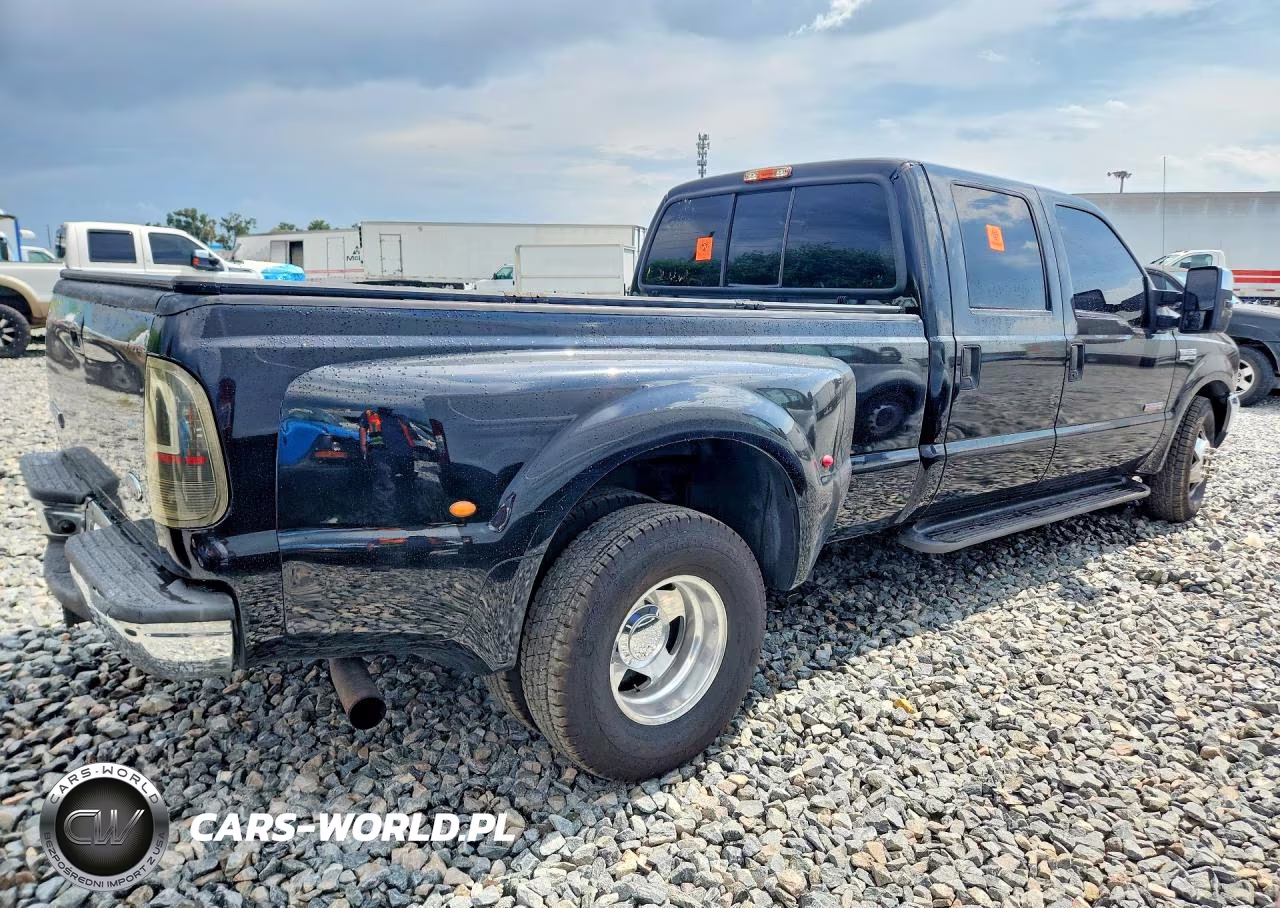 2004 Ford F350 Super Duty VIN:1FTWW32PX4ED54914 - 3
