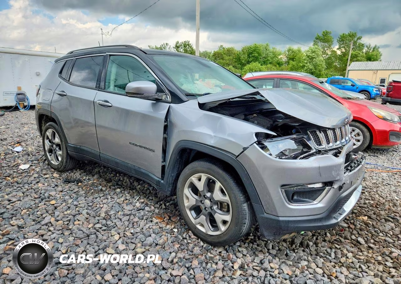 2018 Jeep Compass Limited VIN:3C4NJCCB7JT211492 - 4