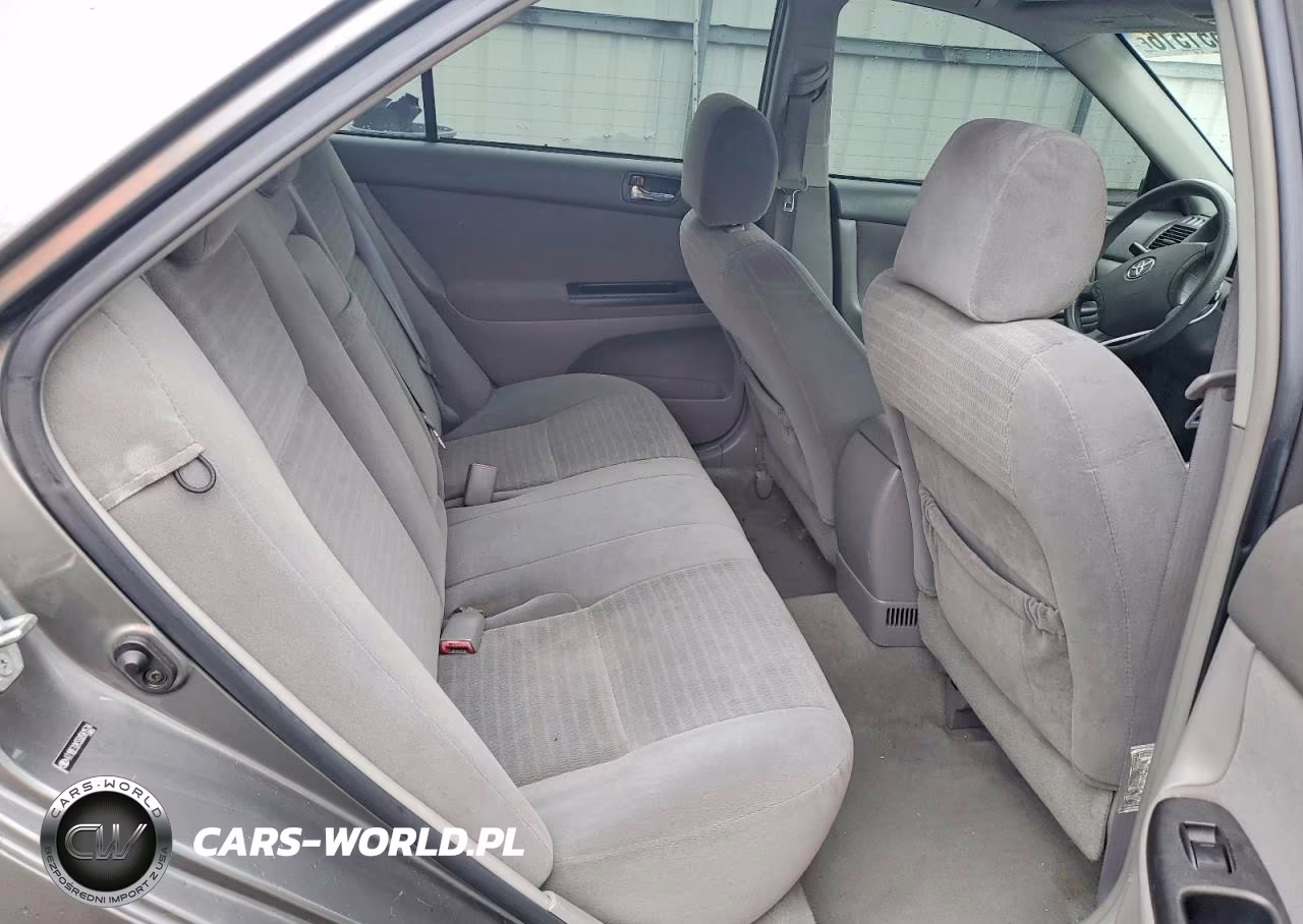 2005 Toyota Camry Le VIN:4T1BE32K55U581534 - 10