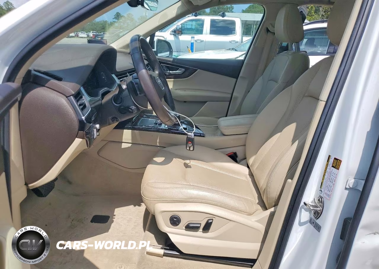 2019 Audi Q7 Prestige VIN:WA1VAAF71KD047931 - 7