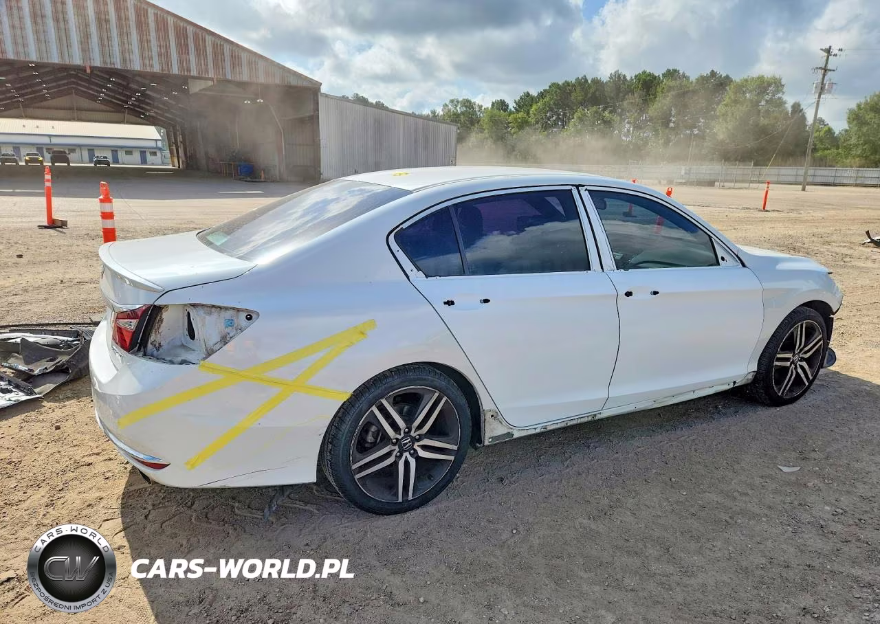 2017 Honda Accord Sport VIN:1HGCR2F58HA084691 - 3