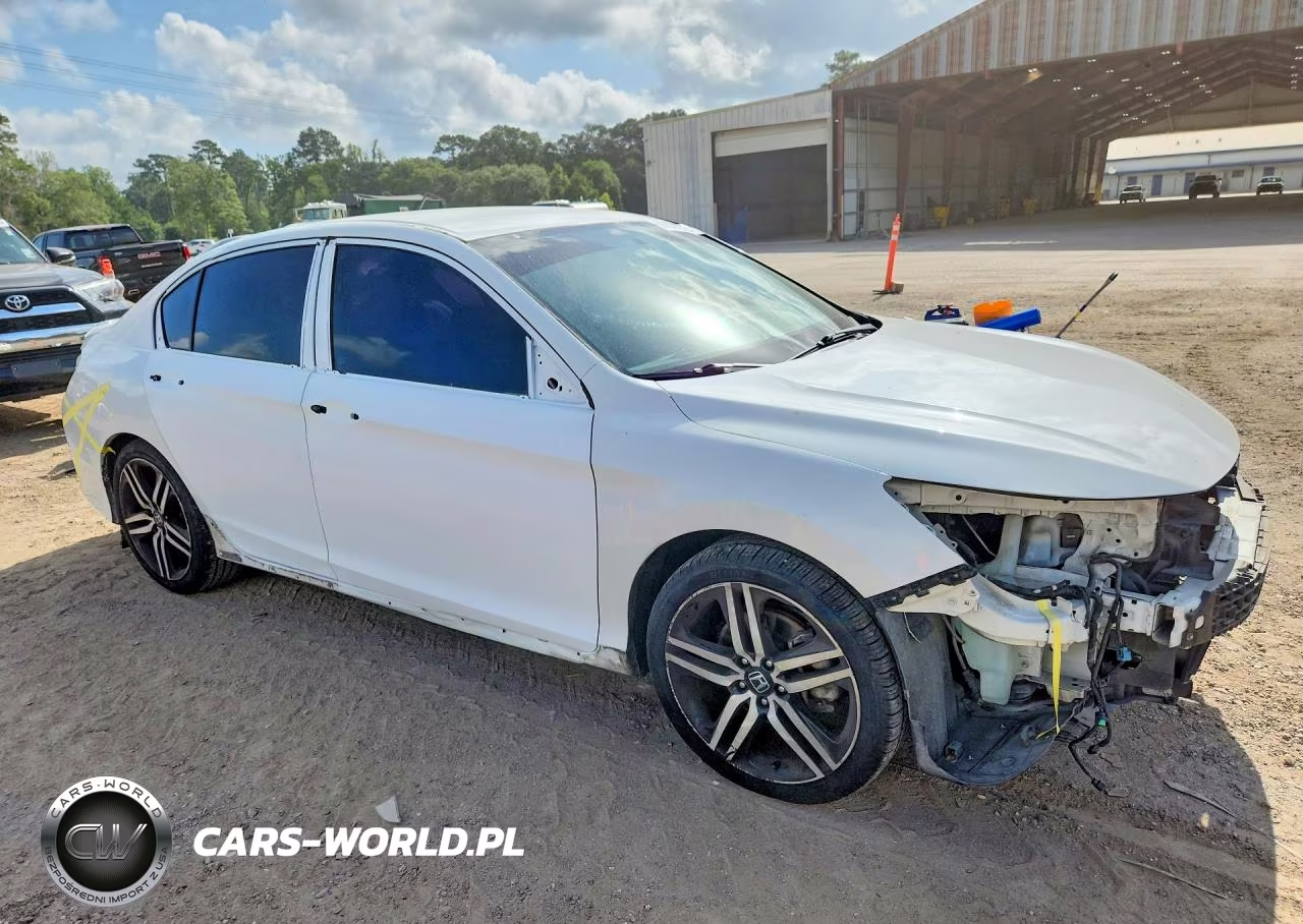 2017 Honda Accord Sport VIN:1HGCR2F58HA084691 - 4