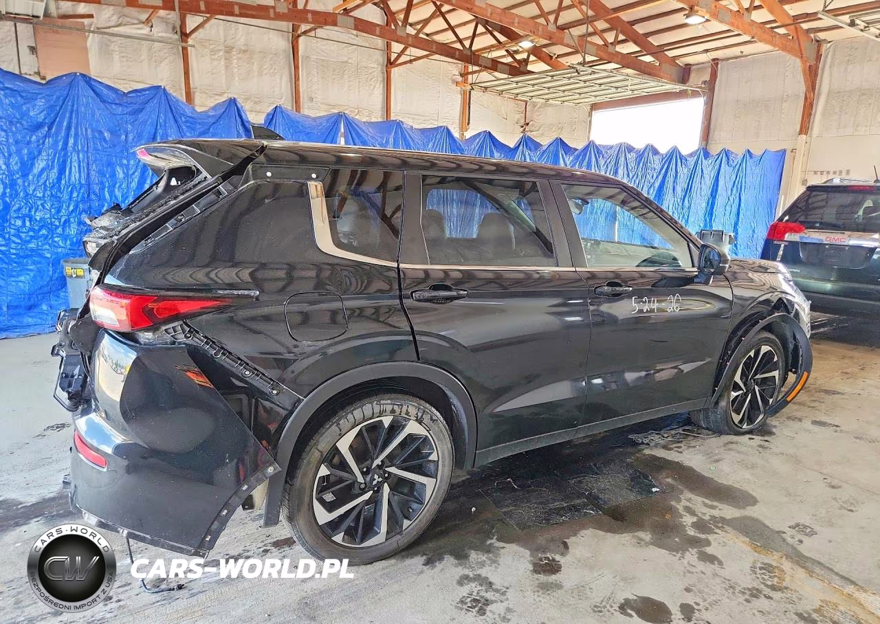 2022 Mitsubishi Outlander Se VIN:JA4J4UA80NZ064928 - 3