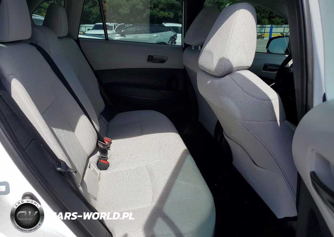 2024 Toyota Corolla Cross L VIN:7MUAAAAG6RV115057 - 11