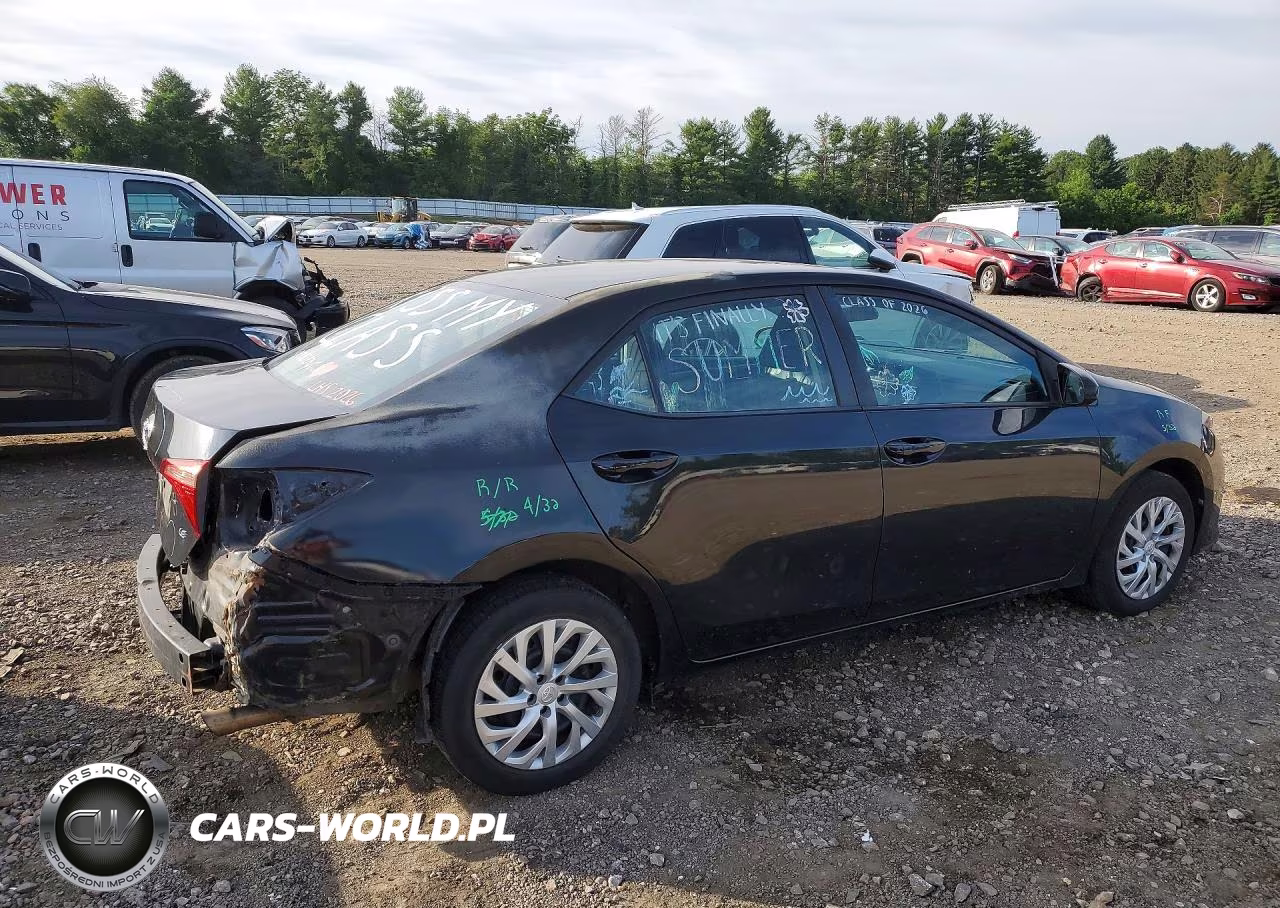 2019 Toyota Corolla Le VIN:5YFBURHE2KP869970 - 3