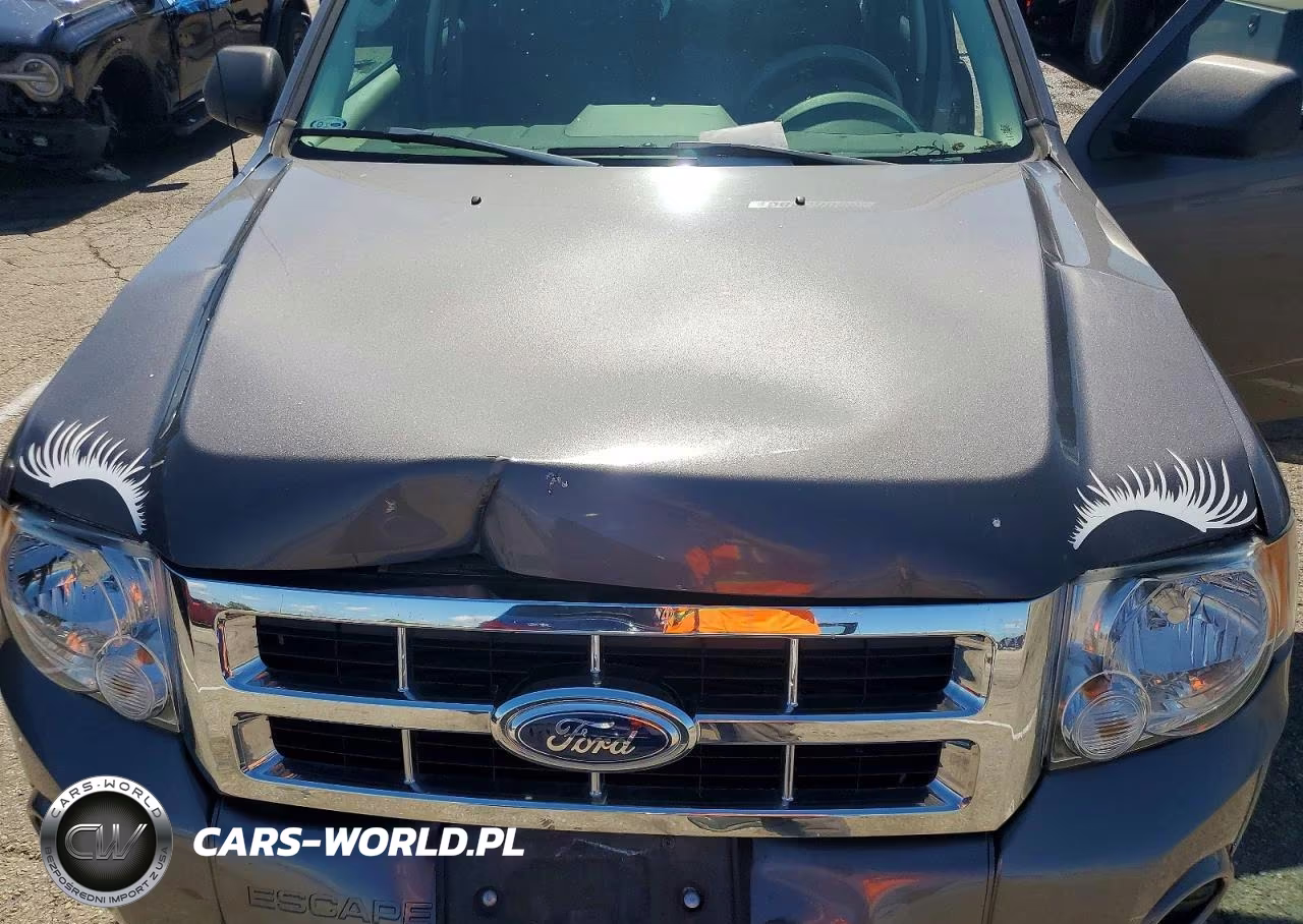 2012 Ford Escape Xls VIN:1FMCU0C77CKB28928 - 12