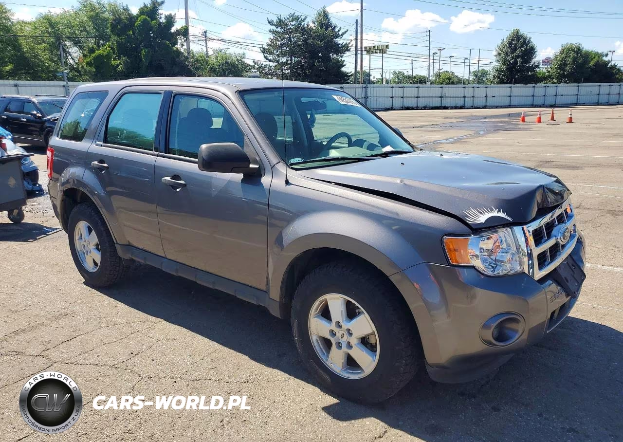 2012 Ford Escape Xls VIN:1FMCU0C77CKB28928 - 4