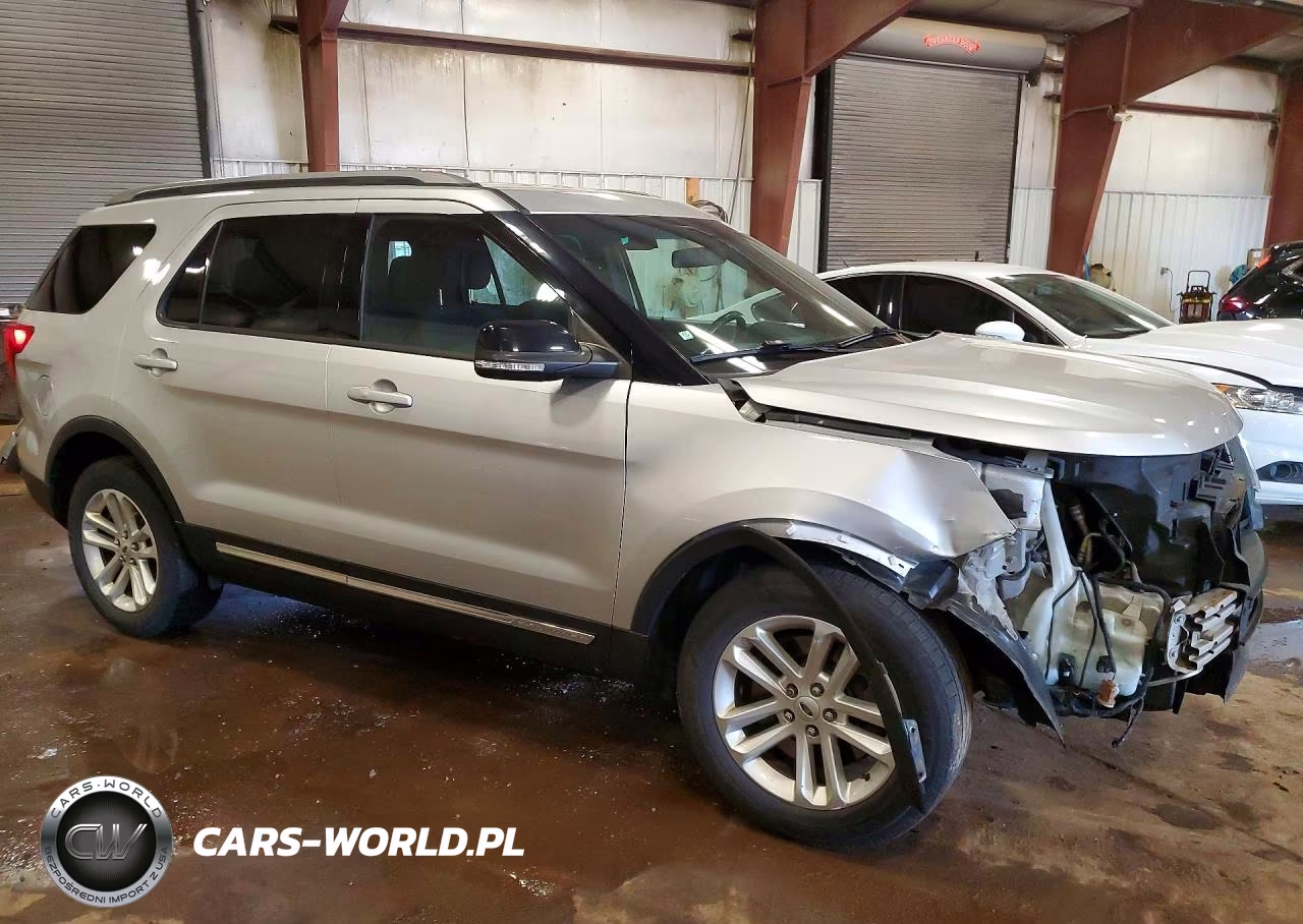 2017 Ford Explorer Xlt VIN:1FM5K7D80HGA41851 - 4
