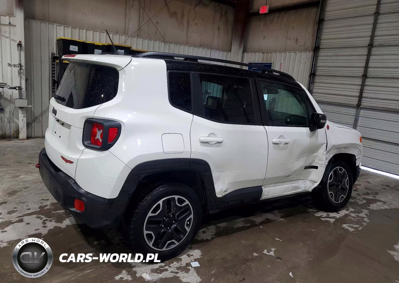 2017 Jeep Renegade Trailhawk VIN:ZACCJBCBXHPE45614 - 3