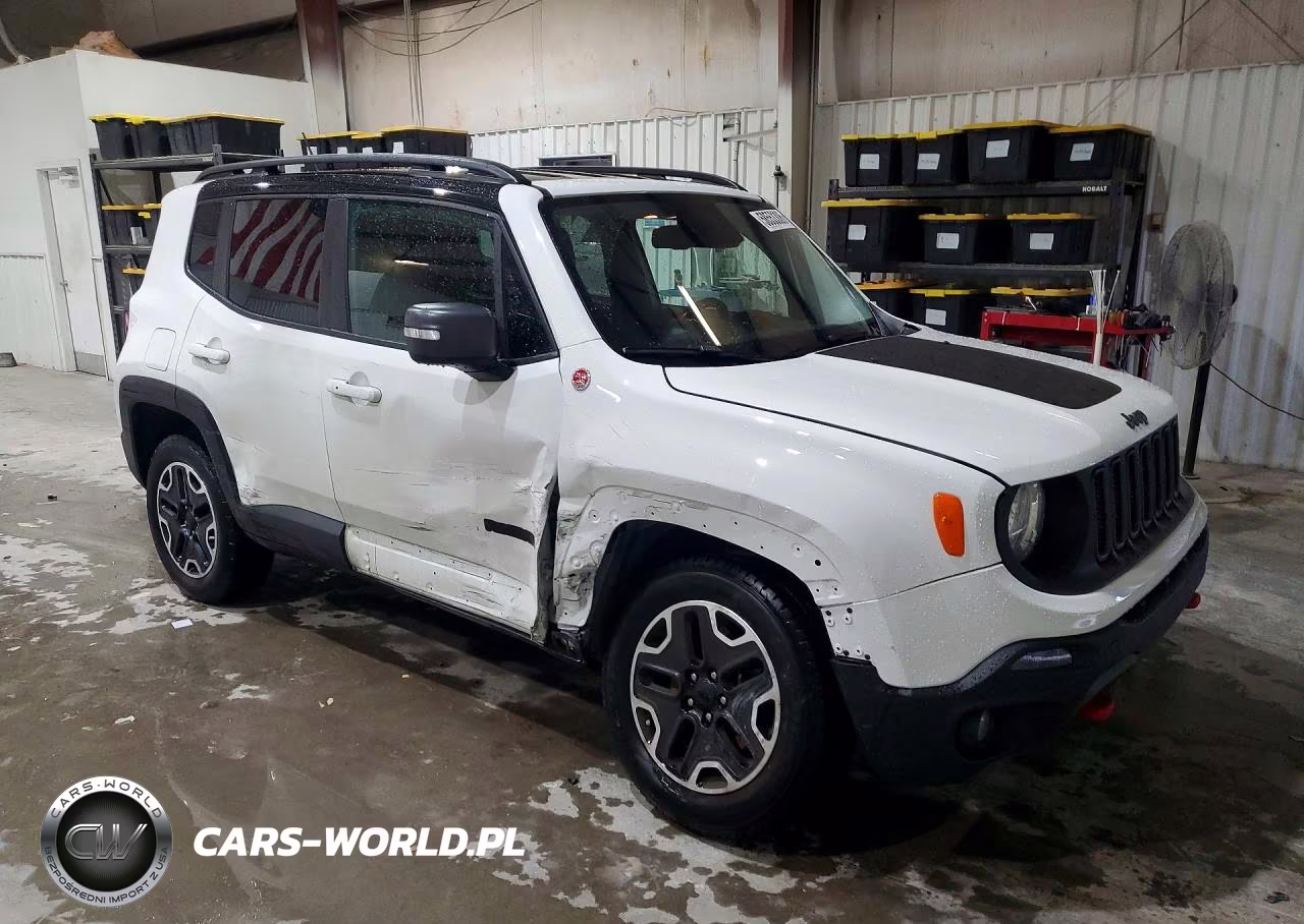 2017 Jeep Renegade Trailhawk VIN:ZACCJBCBXHPE45614 - 4