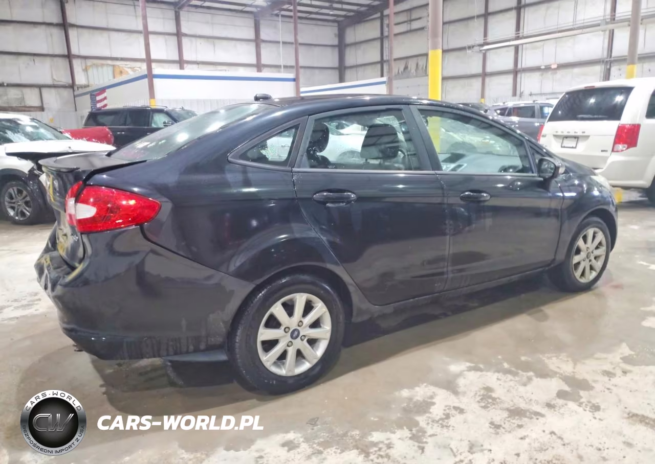 2013 Ford Fiesta VIN:3FADP4BJ2DM167186 - 3