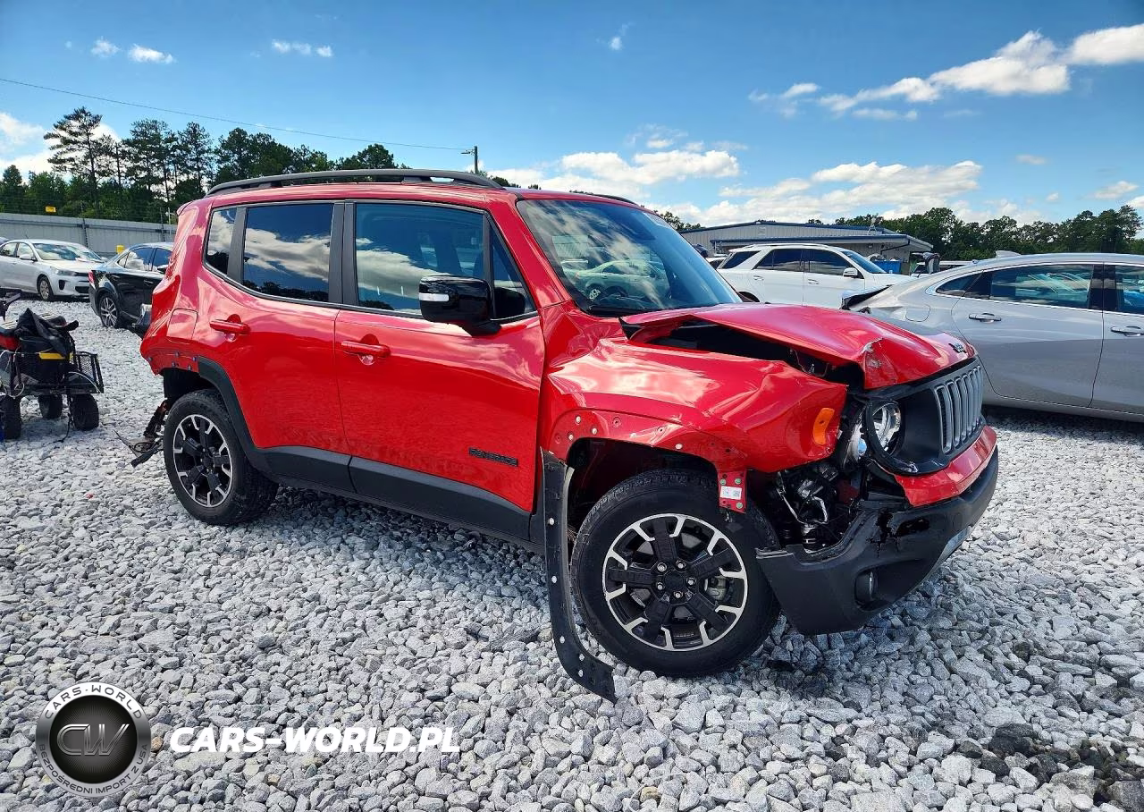 2023 Jeep Renegade Latitude VIN:ZACNJDB13PPP45133 - 4