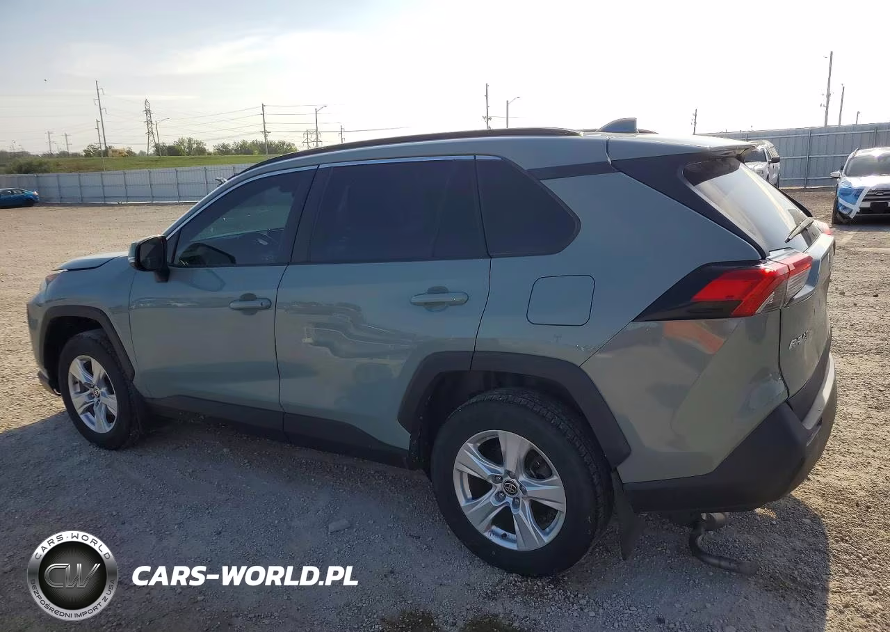 2021 Toyota Rav4 Xle VIN:2T3P1RFV7MW214097 - 2