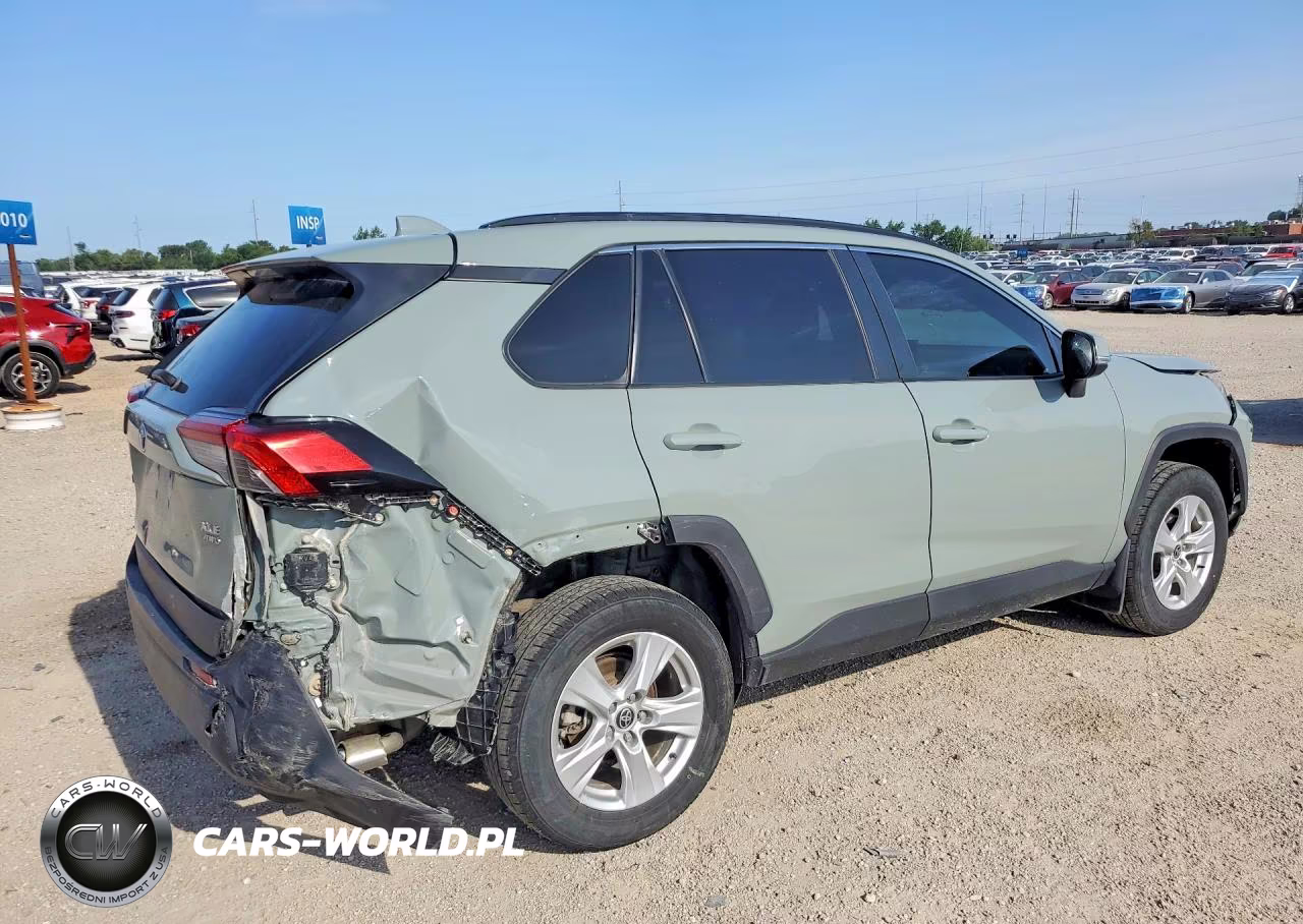 2021 Toyota Rav4 Xle VIN:2T3P1RFV7MW214097 - 3