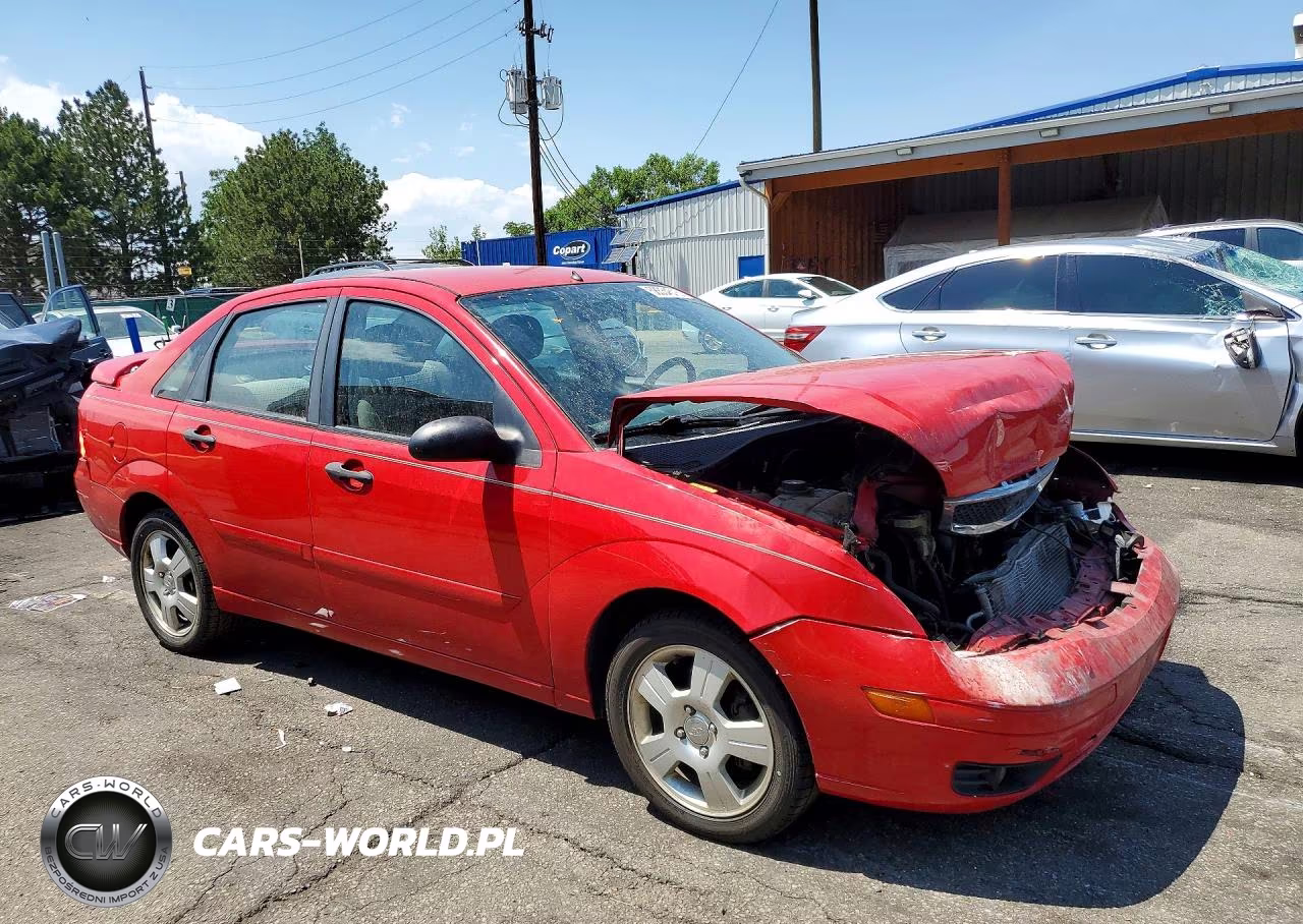2007 Ford Focus Zx4 VIN:1FAHP34NX7W295532 - 4
