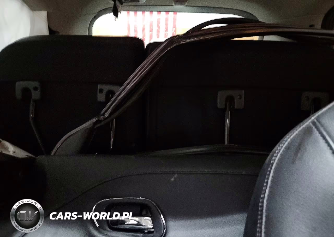 2019 Honda Hr-V Touring VIN:3CZRU6H97KM705874 - 10