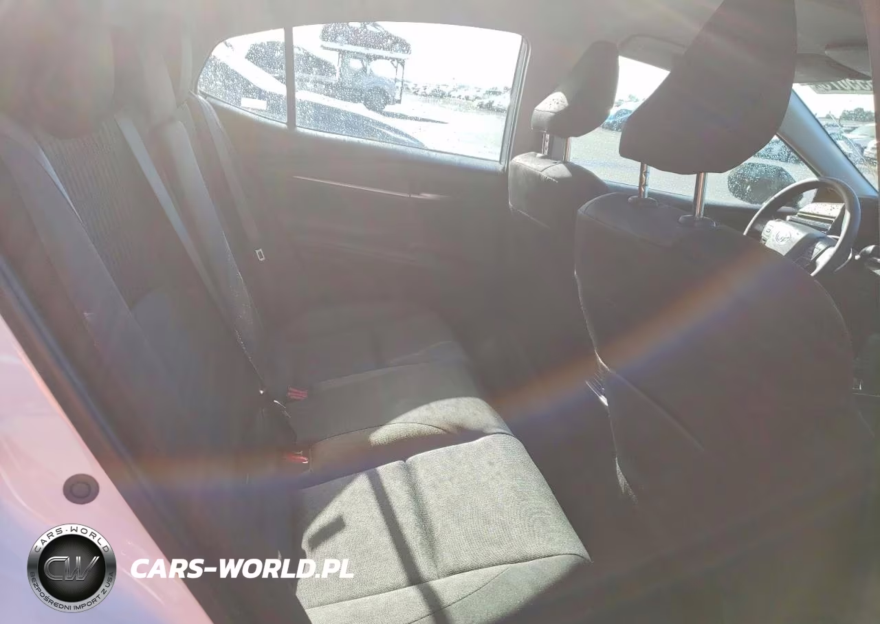 2026 Toyota Camry Le VIN:4T1DAACK4TU251727 - 10