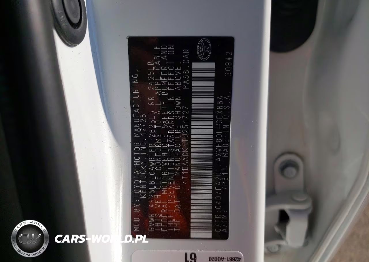2026 Toyota Camry Le VIN:4T1DAACK4TU251727 - 12