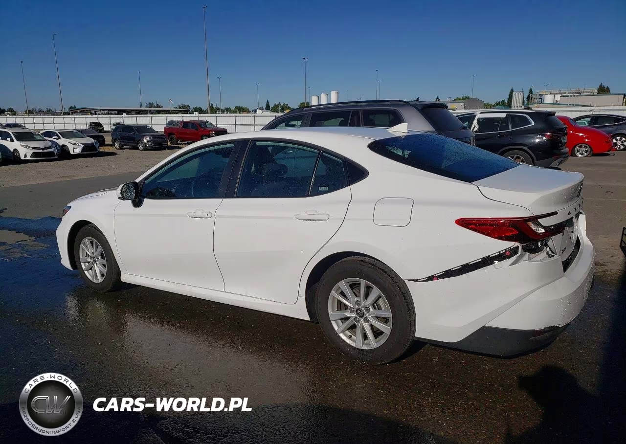 2026 Toyota Camry Le VIN:4T1DAACK4TU251727 - 2
