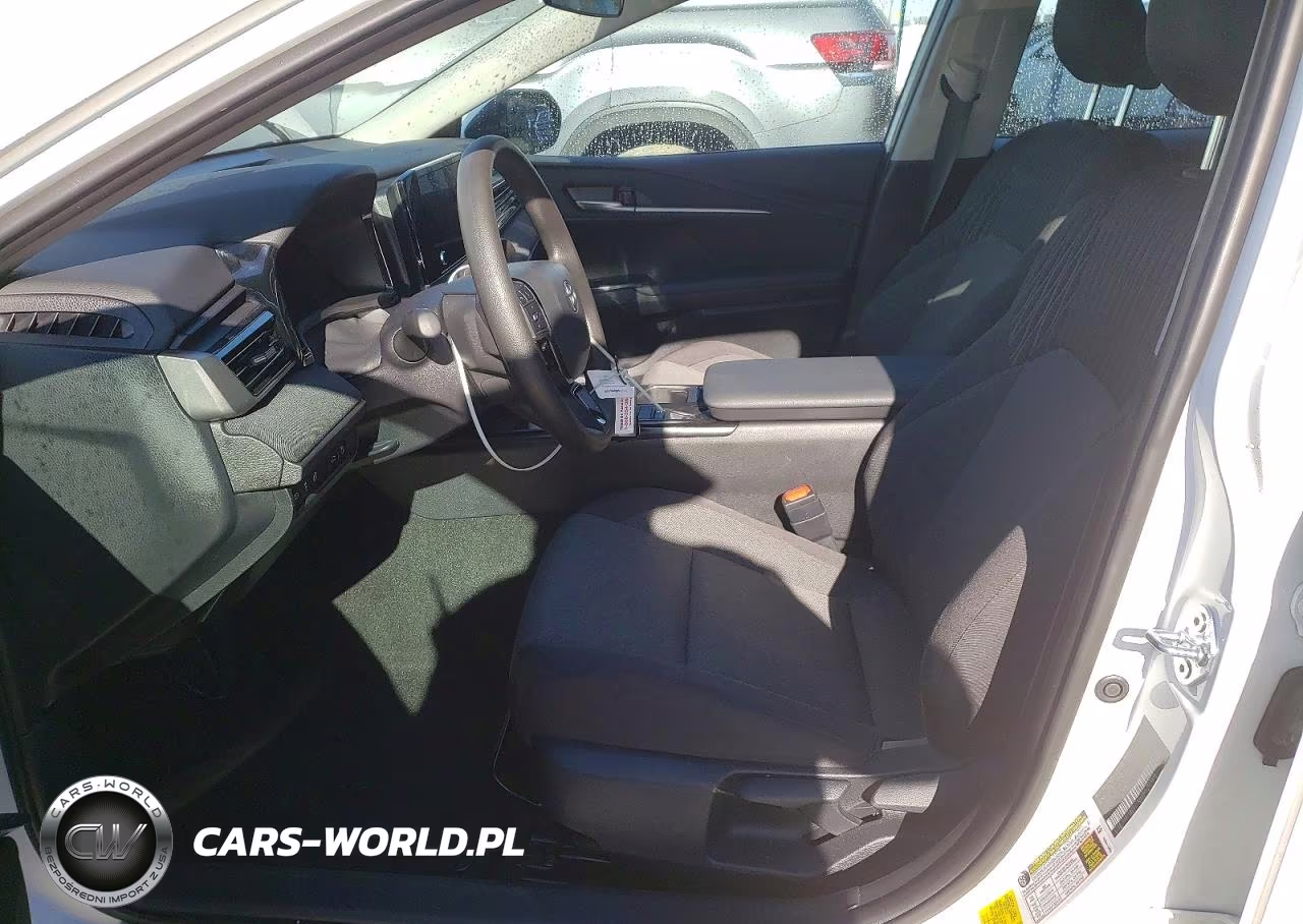 2026 Toyota Camry Le VIN:4T1DAACK4TU251727 - 7