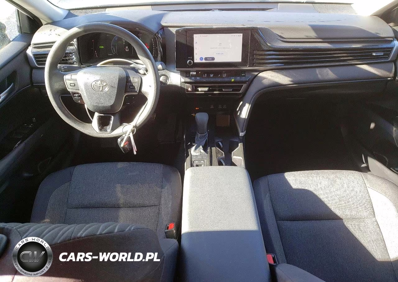 2026 Toyota Camry Le VIN:4T1DAACK4TU251727 - 8