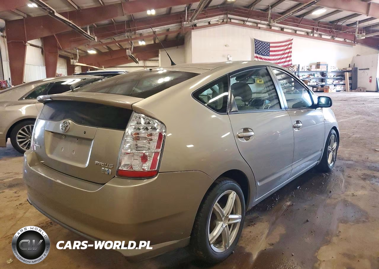 2008 Toyota Prius Touring VIN:JTDKB20U887812814 - 3