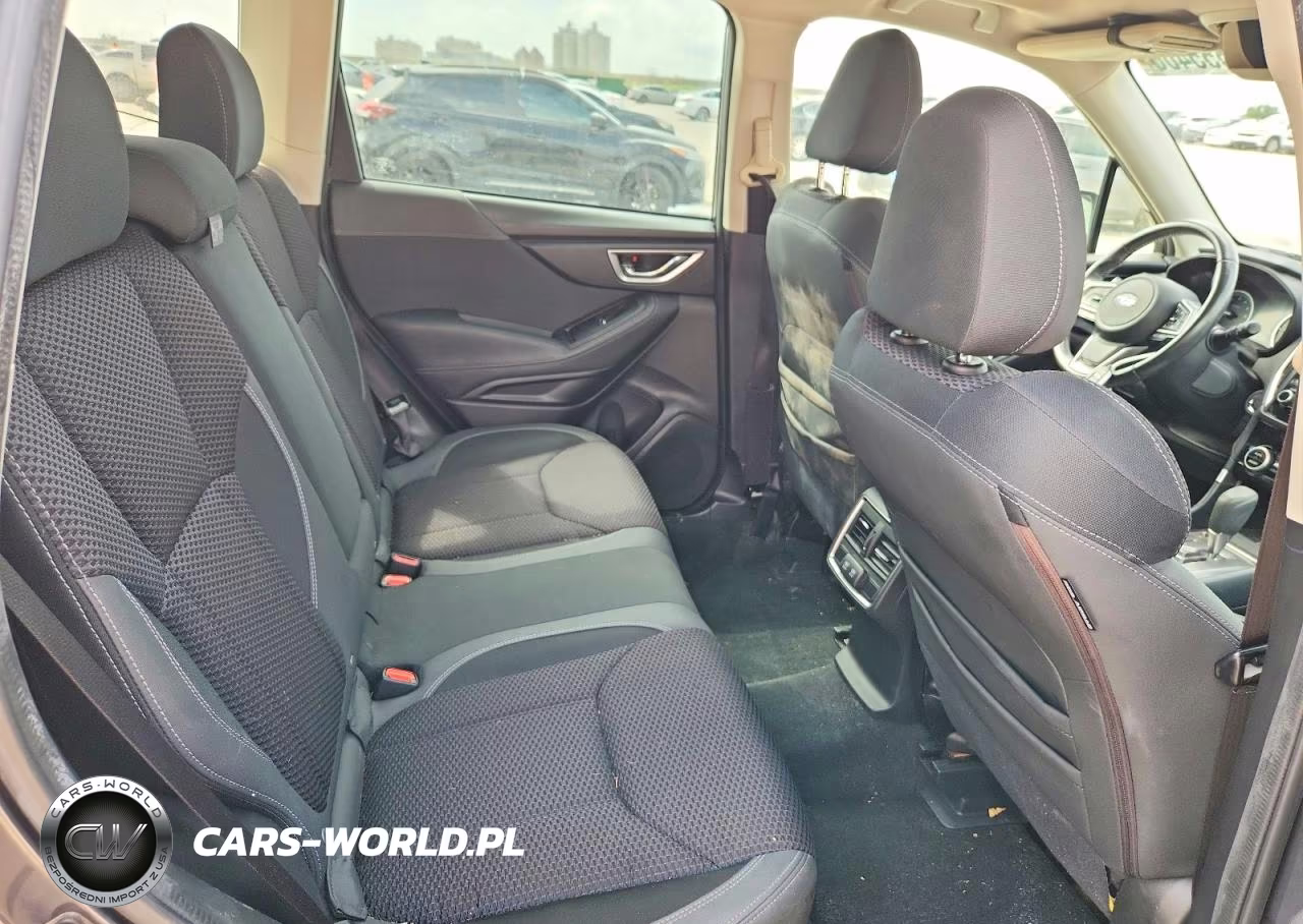 2020 Subaru Forester Premium VIN:JF2SKAJC7LH493099 - 11