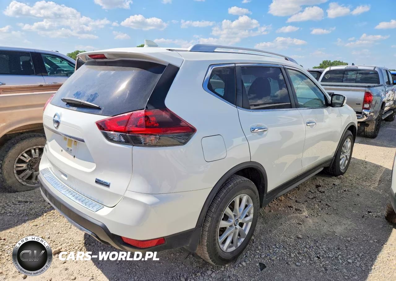 2020 Nissan Rogue S VIN:JN8AT2MT8LW038092 - 3