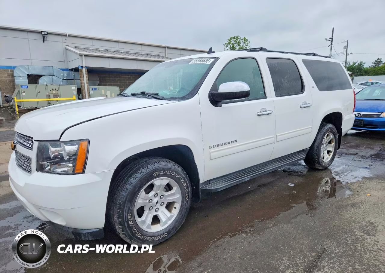 2013 Chevrolet Suburban K1500 Lt – zdjęcie 1 z 13