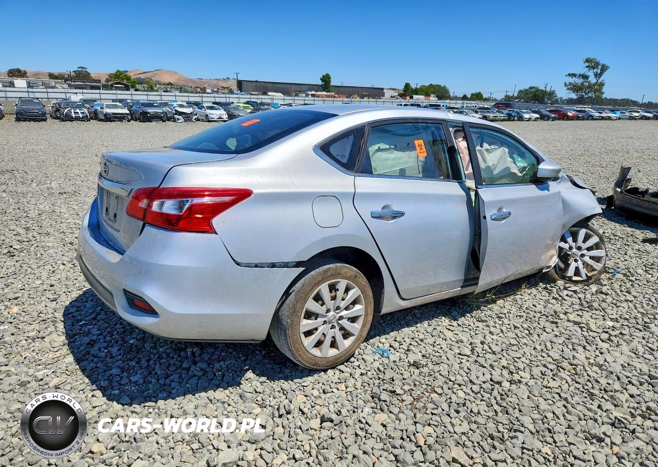 2019 Nissan Sentra S VIN:3N1AB7AP2KY332939 - 3