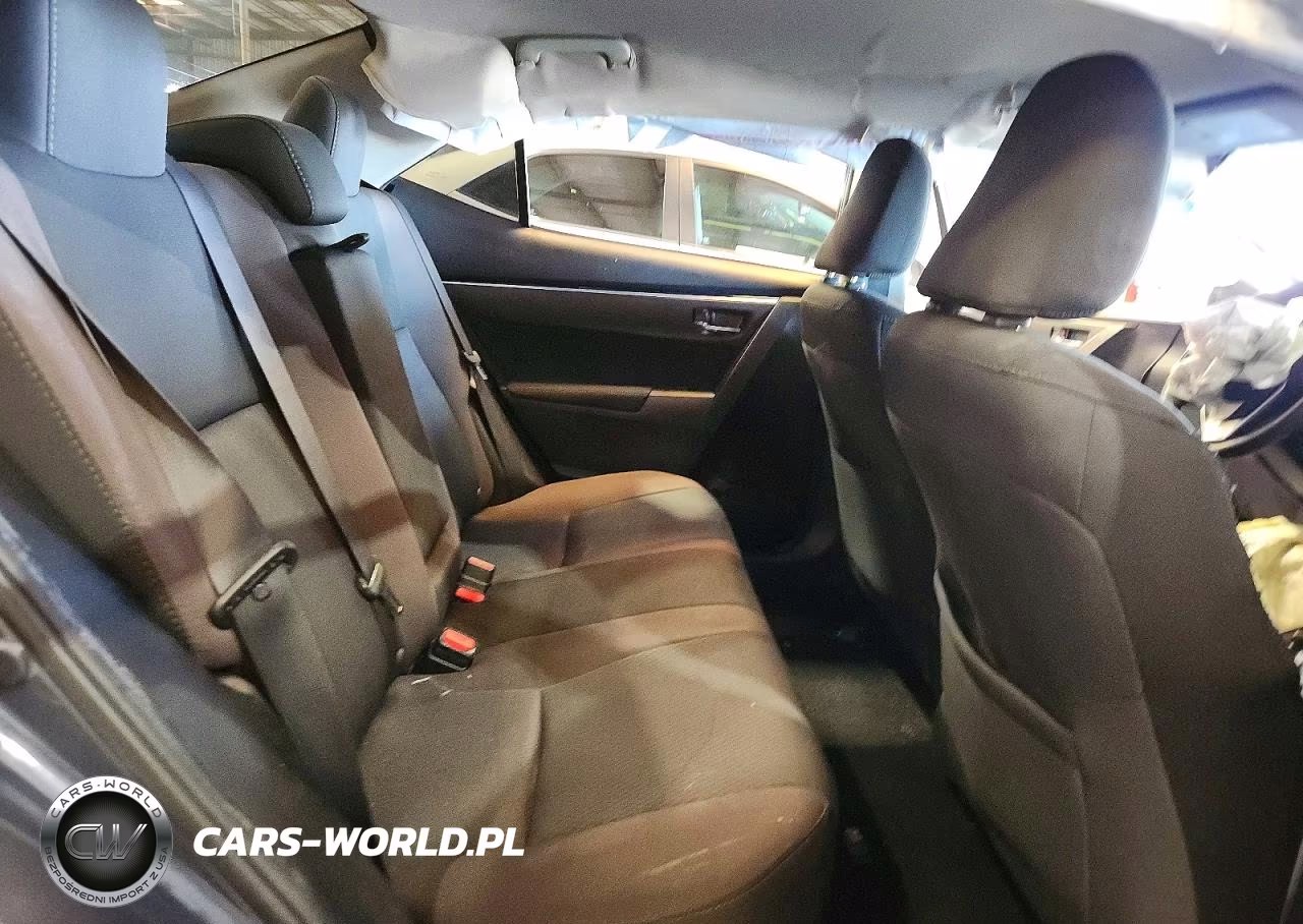 2018 Toyota Corolla Le VIN:5YFBURHE9JP752353 - 10