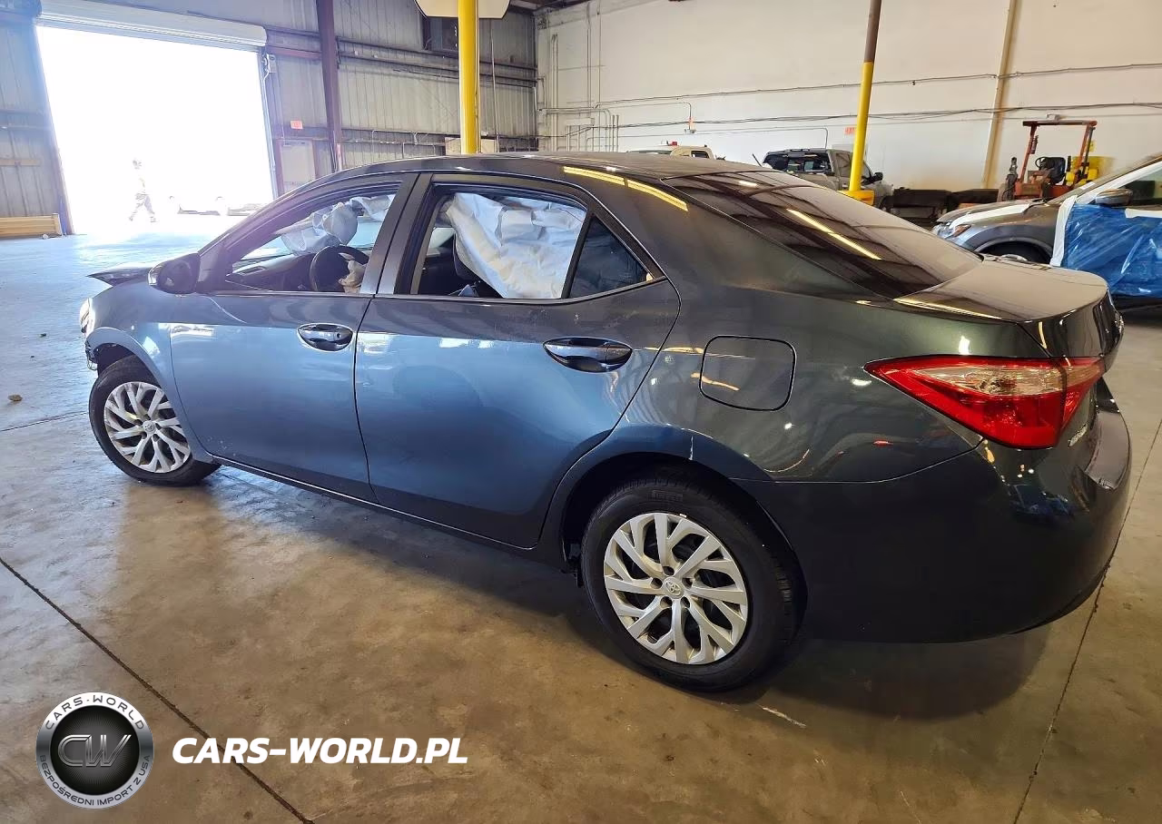 2018 Toyota Corolla Le VIN:5YFBURHE9JP752353 - 2