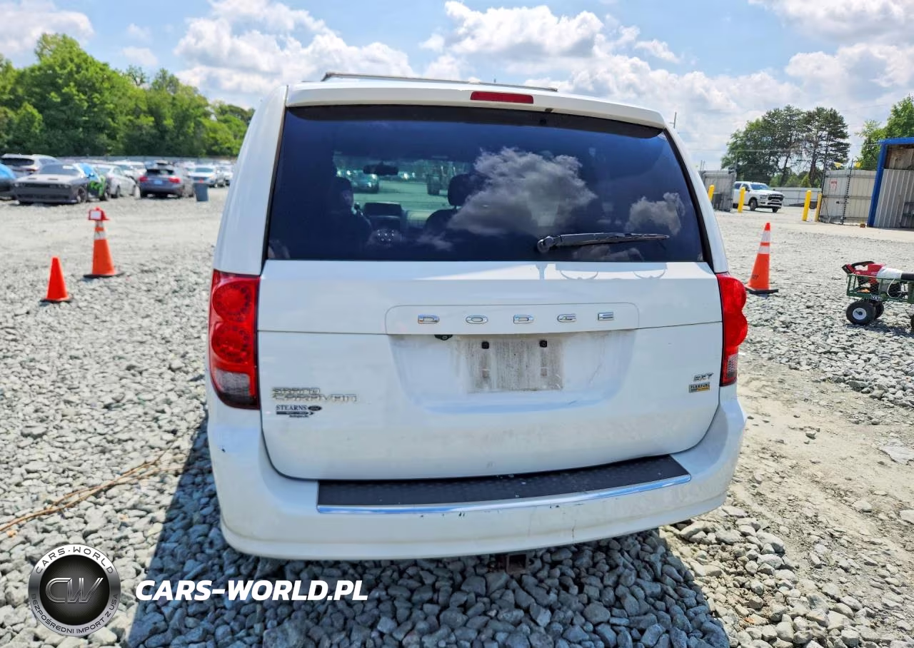 2018 Dodge Grand Caravan Sxt VIN:2C4RDGCG7JR208980 - 6