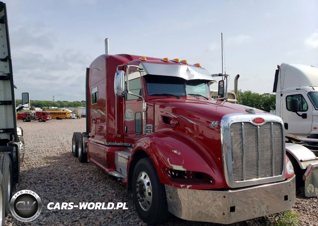 2014 Peterbilt 386 Semi Truck